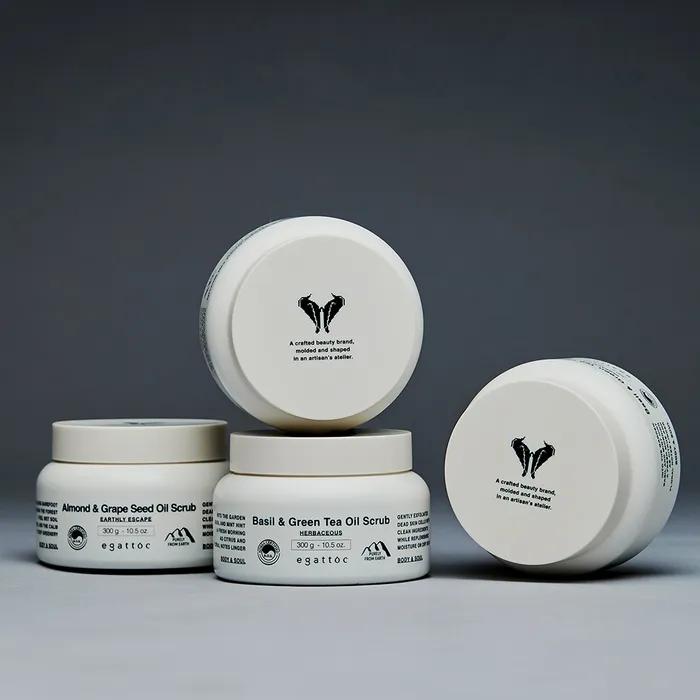 

[Choose 1 of 2] Oil Salt Scrub 300g Almond and Grapeseed