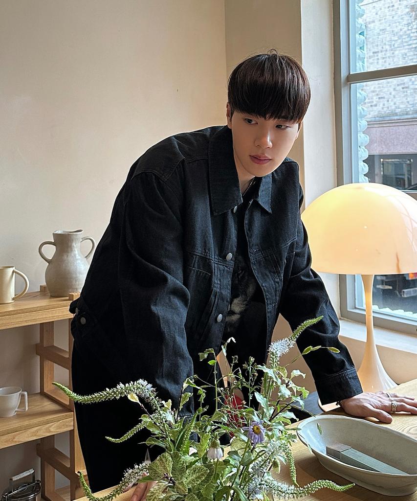 Mindbridge Black Low Denim Trucker Jacket Myjp6151