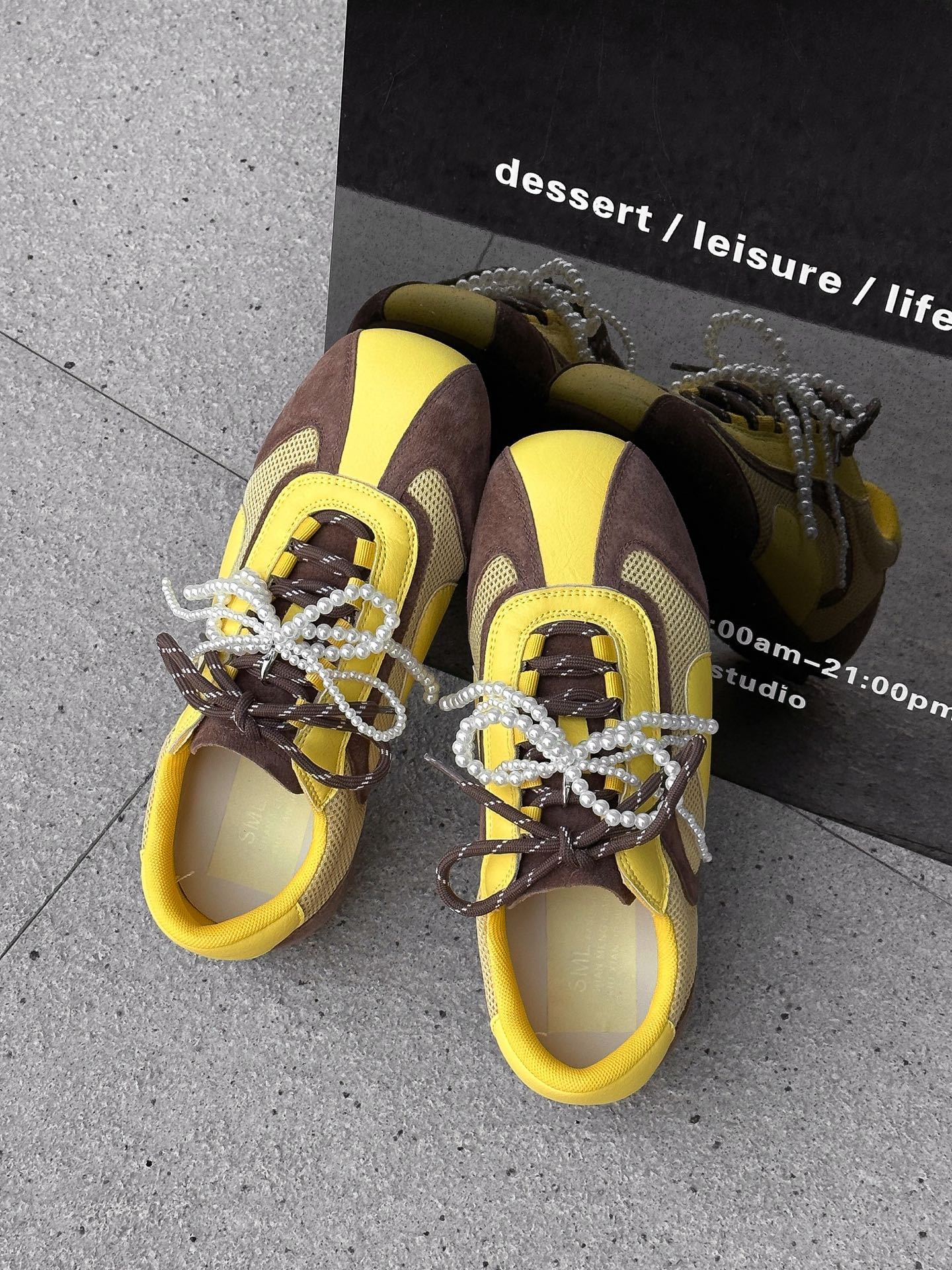 

ins style color matching German training shoes women s 2025 spring new mesh breathable pearl shoelaces niche shoes flat baseplate shoes 40