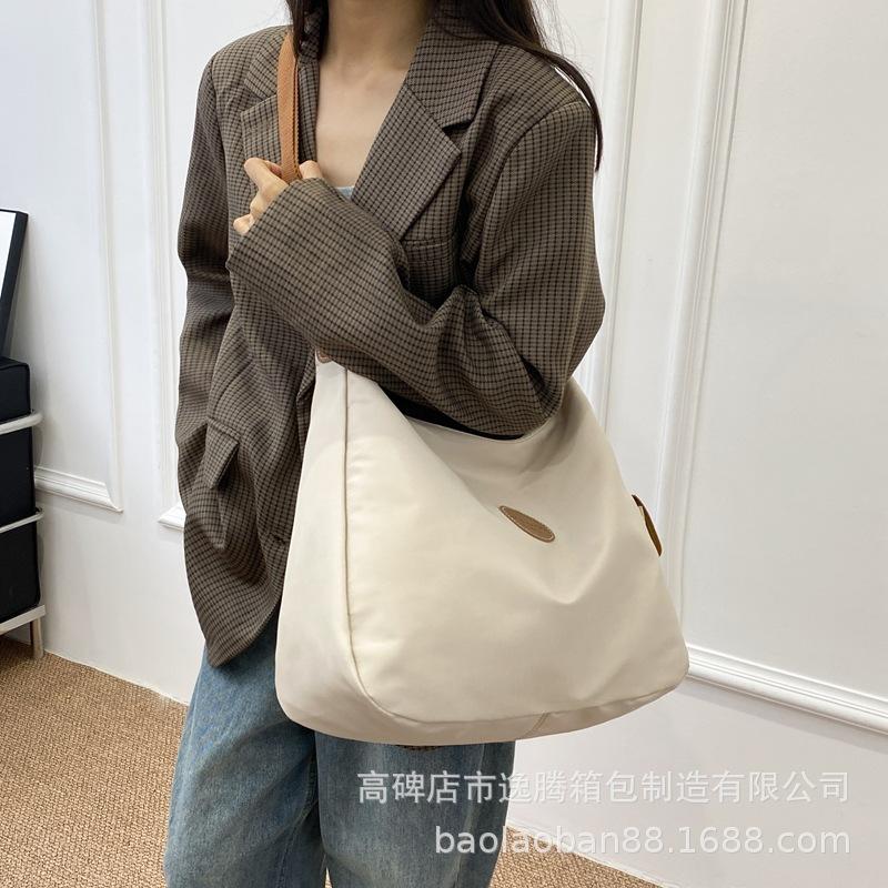 Nylon cloth bag women's large capacity 2025 new versatile messenger bag cloth bag premium tote bag