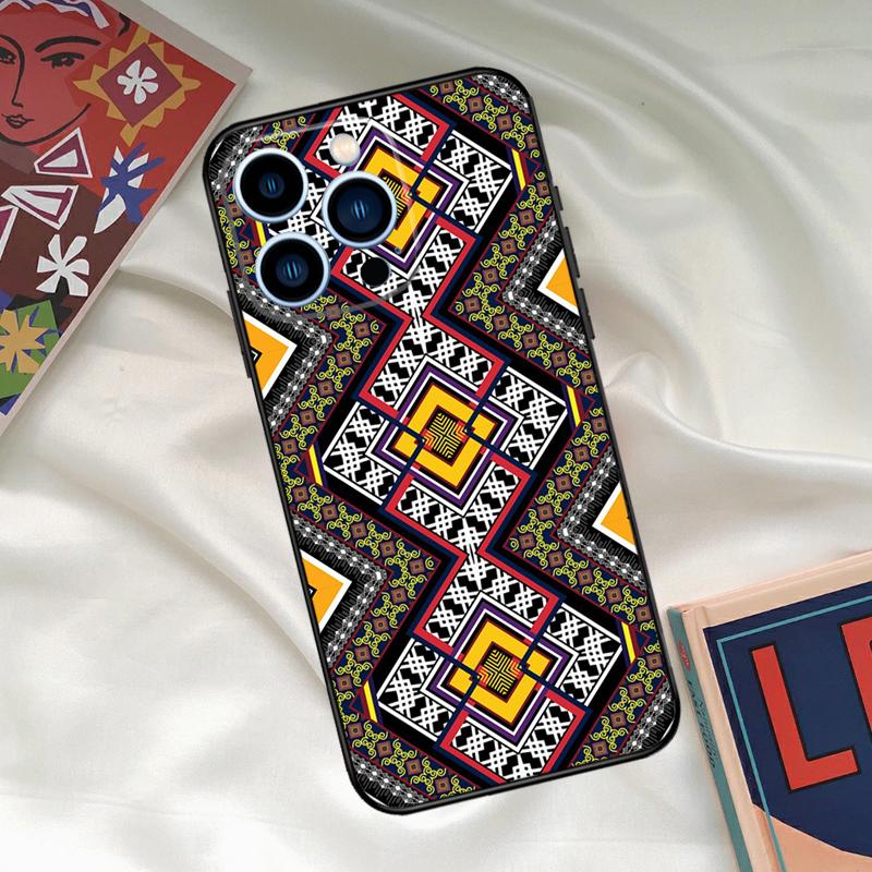 Ukrainian Embroidery Pattern Phone Case For iPhone 16 15 14 13 12 11 17 Pro Max 15 16 Plus 12 Mini 16e 17 Air Funda Cover