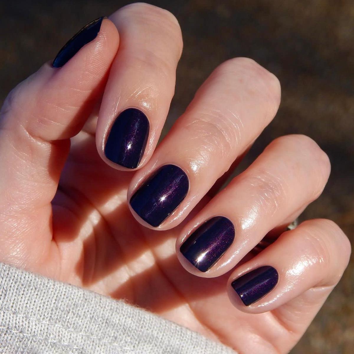 

Short Square Solid Color Wearable Nail Art Tips with Removable Adhesive Patches