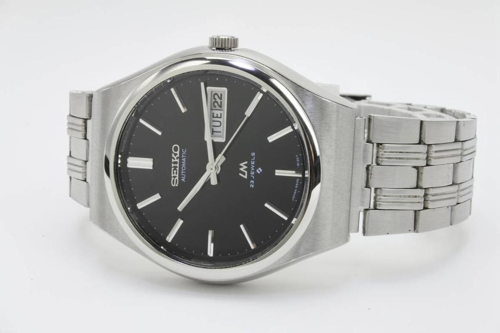 A renowned 1975 SEIKO Lord Matic 23 automatic winding manufactured at the Suwa recently serviced and in excellent Japanese-made timepiece 5606-8090