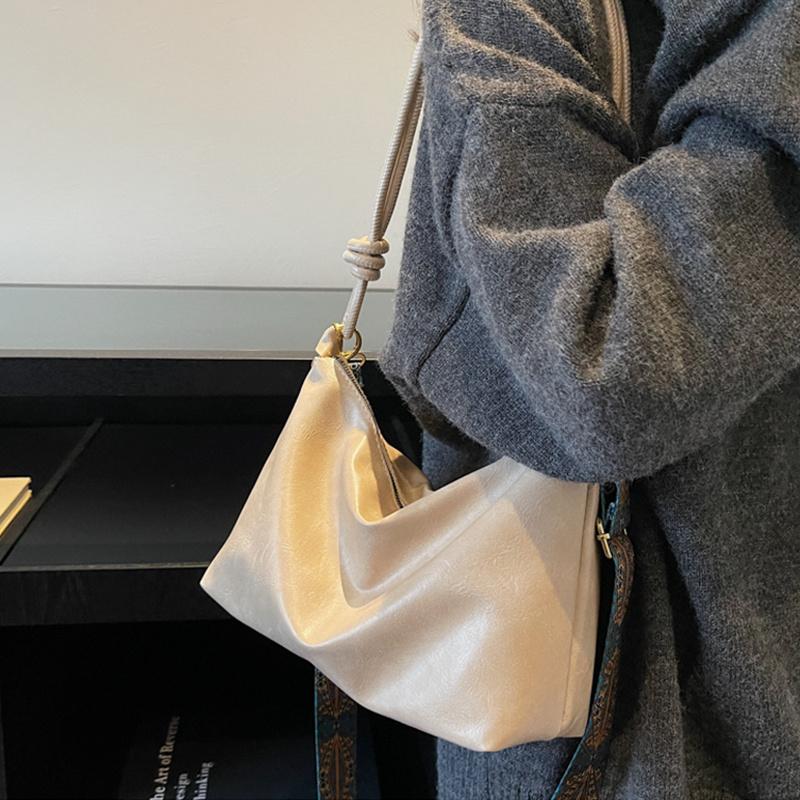 Yogodlns Lässige Modische Damen Schultertasche Einfacher Urbaner Stil PU-Material Große Kapazität Tägliche Kombination Crossbody Boston Tasche