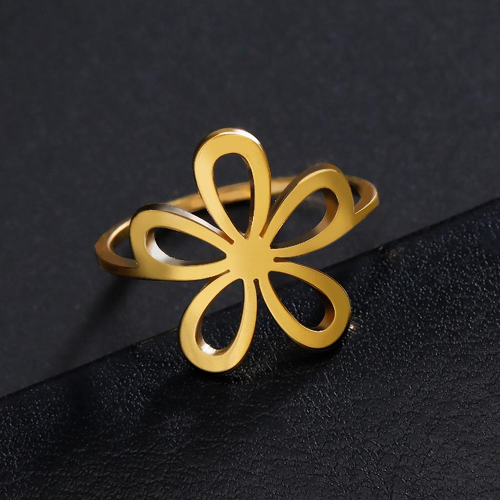 LIKGREAT Stainless Steel Daisy Flower Ring Women Gold Color Aesthetic Bohemian Finger Ring Wedding Engagement Jewelry Gift