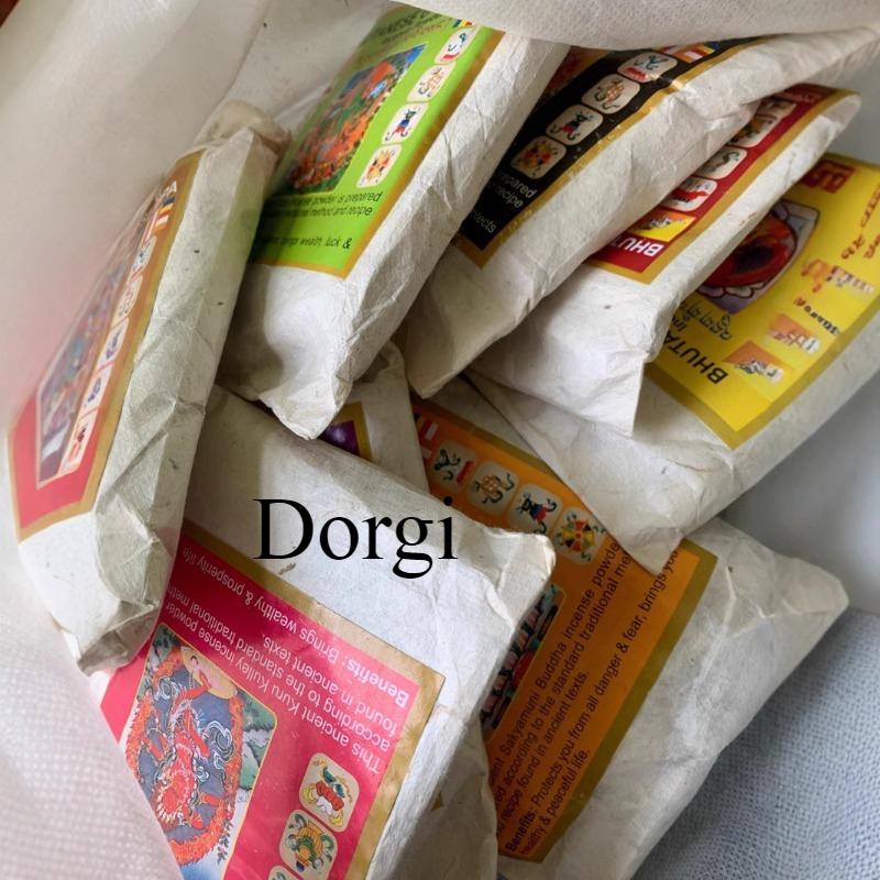 

Nepalese Handcrafted Bhutanese Powder for Natural Offerings To Buddha/Invigorate The Spirit, Purify Air Facilitate Meditation Dorgi