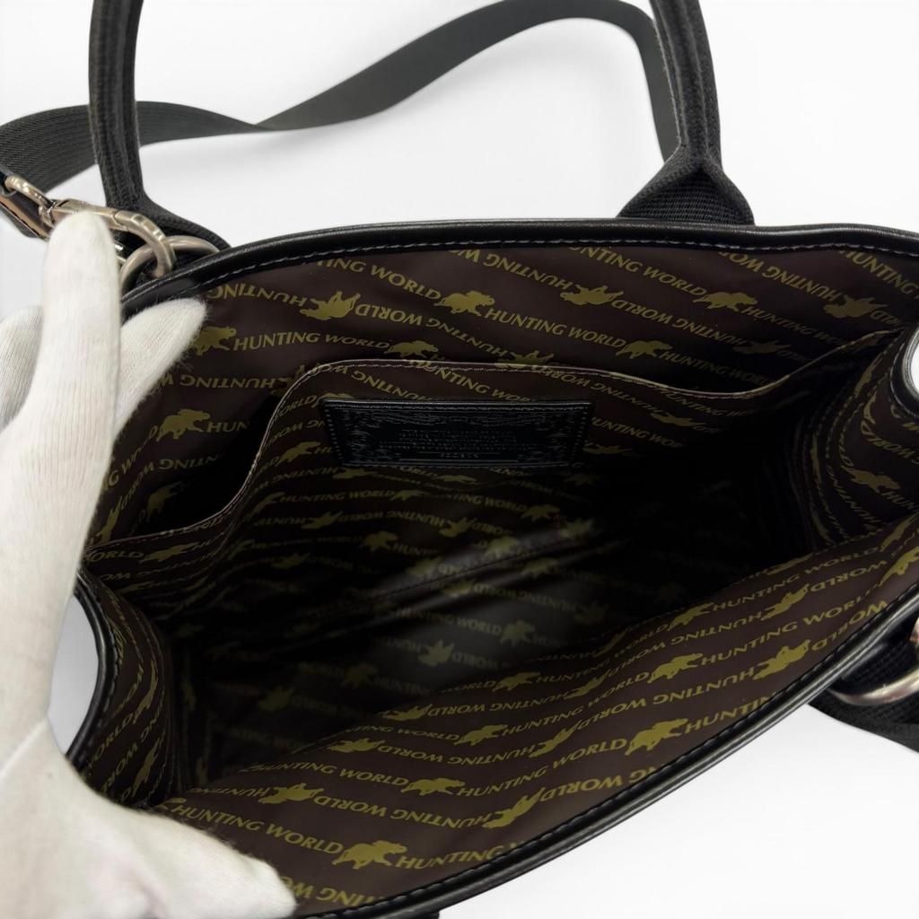 Excellent HUNTING WORLD Shoulder Bag Purchased In 2025: 2-way Leather Handbag Used