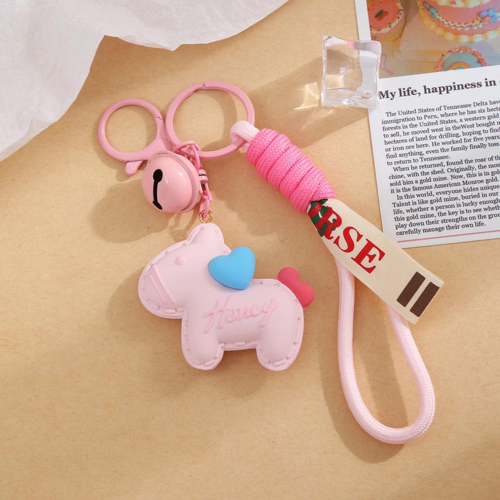 New Resin Love Pony Keychain Female Bag Pendant Car Keychain Bag Small Pendant