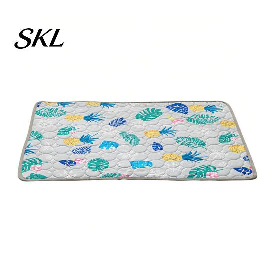 Pet Cooling Mat Dog Mat, Washable Summer Portable Pad Bed for Pets Bed, Dogs And Cats Indoor Outdoor Use Heat Relief