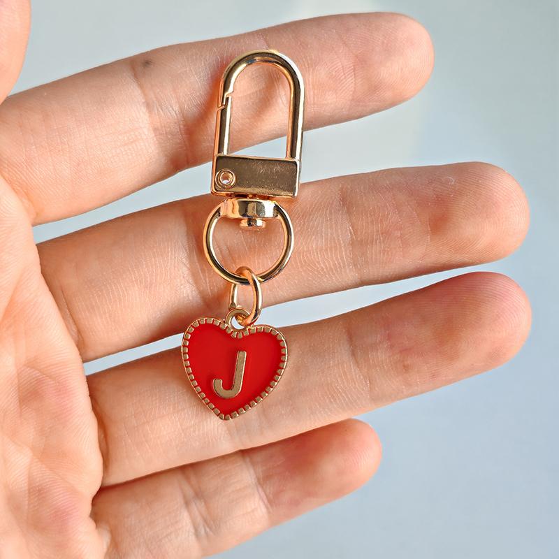 1PC Lobster Buckle Gift Metal Party 26 English Letters Keychain Marker Heart Shaped Red Love Keychain Design DIY Creativity