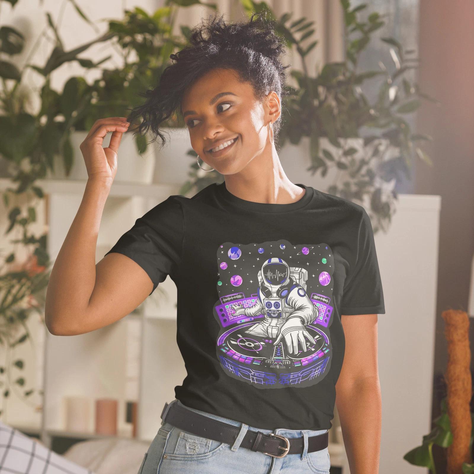 

DISK MAN FLY SPACE MUSIC MIXER ASTRONAUT GRAPHIC Short-Sleeve Unisex T-Shirt 4XL