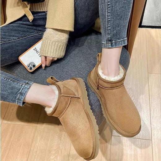Integrated with snow boots and women's fur, winter new lazy cotton shoes, warm and fleece non-slip short boots
