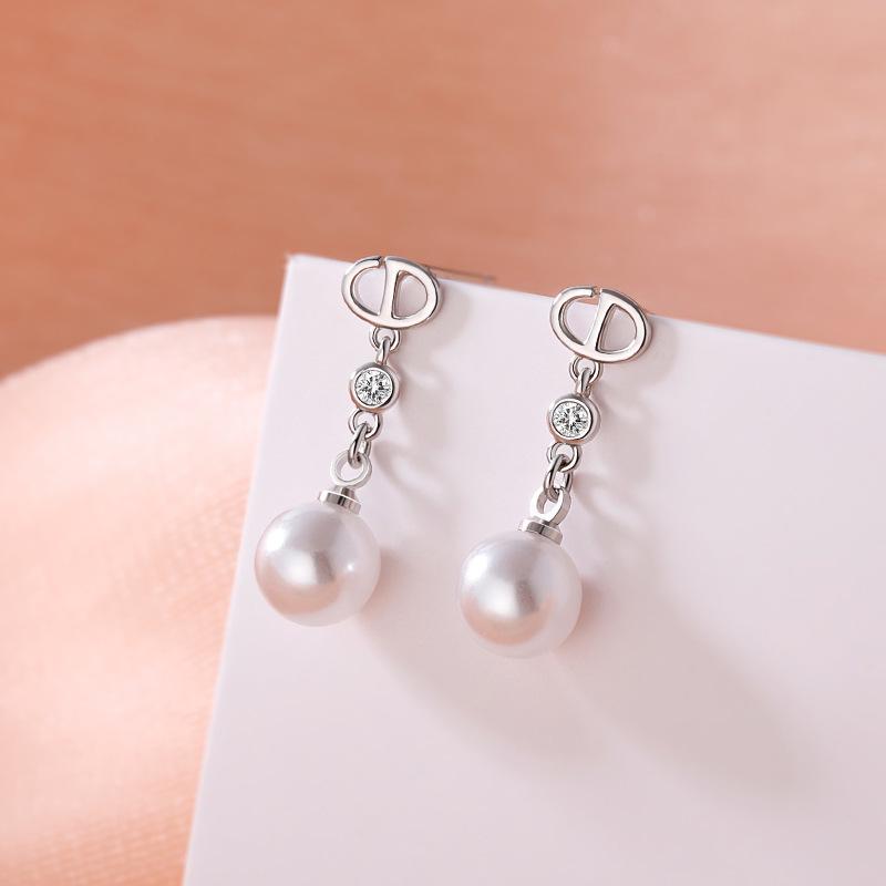 925 Sterling Silver French Retro Pearl Earrings - Elegant Niche Studs for Women