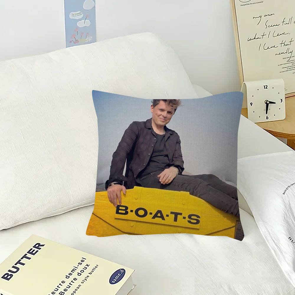 Singer Michael Patrick Kelly Traces Cushion Cover Pillowcase Upholstery Sofa Throw Pillow Home Decor Pillowcas