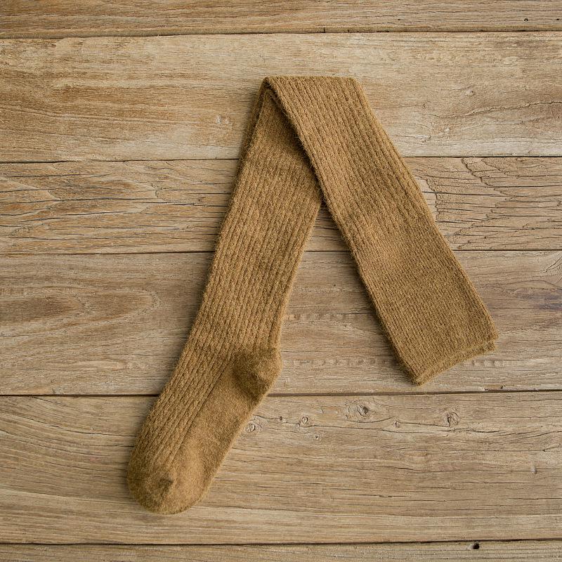 

Чорні жіночі кашемірові шкарпетки вище коліна, що моделюють фігуру – на оксамитовій підкладці для красивих ніг восени та взимку.