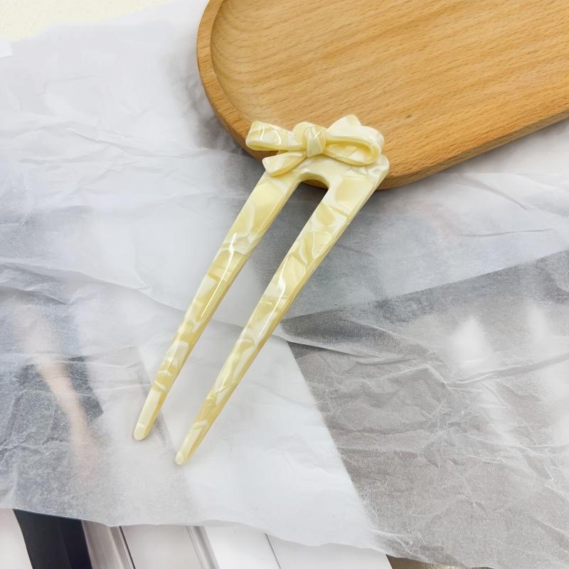 Trendige Schleife U-förmige Haarnadel Perlglänzend Kontrastfarben Acryl Haarnadel für Frauen Exquisites Süßes Mädchen Alltägliches Haaraccessoire