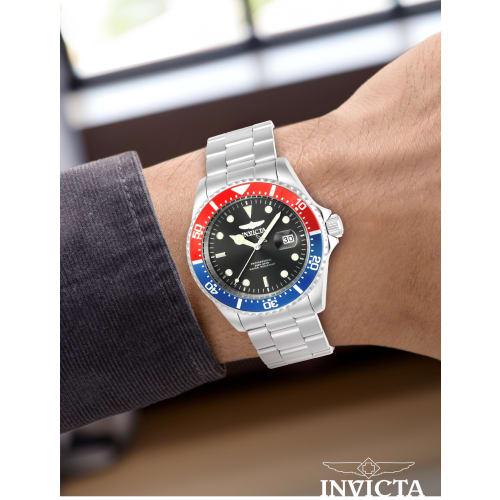 Invicta Men's 'Pro Diver' Quartz Stainless Steel Diving Watch, Color: Silver-Toned (Model: 23384)