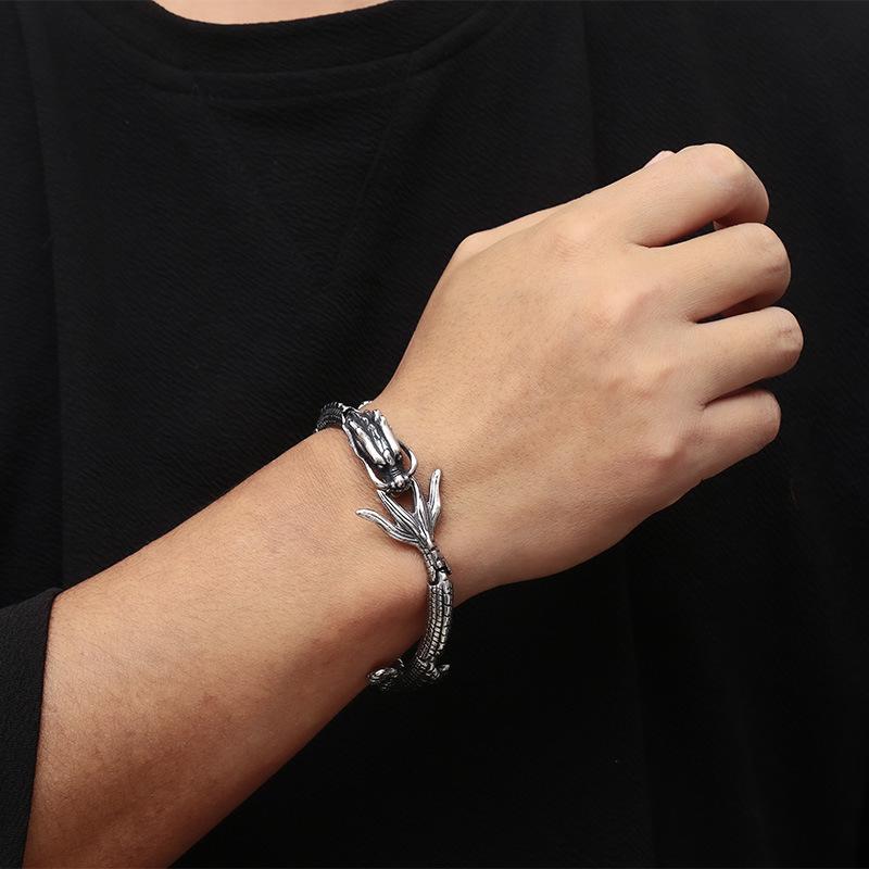 Etnický styl dominantní titanová ocel vakuové pokovování 18k dračí náramek pro muže