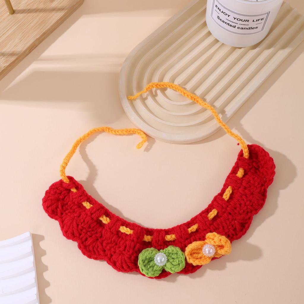 Popular cute pet handmade DIY knitted cat collar decorative saliva towel fashionable versatile scarf small dog