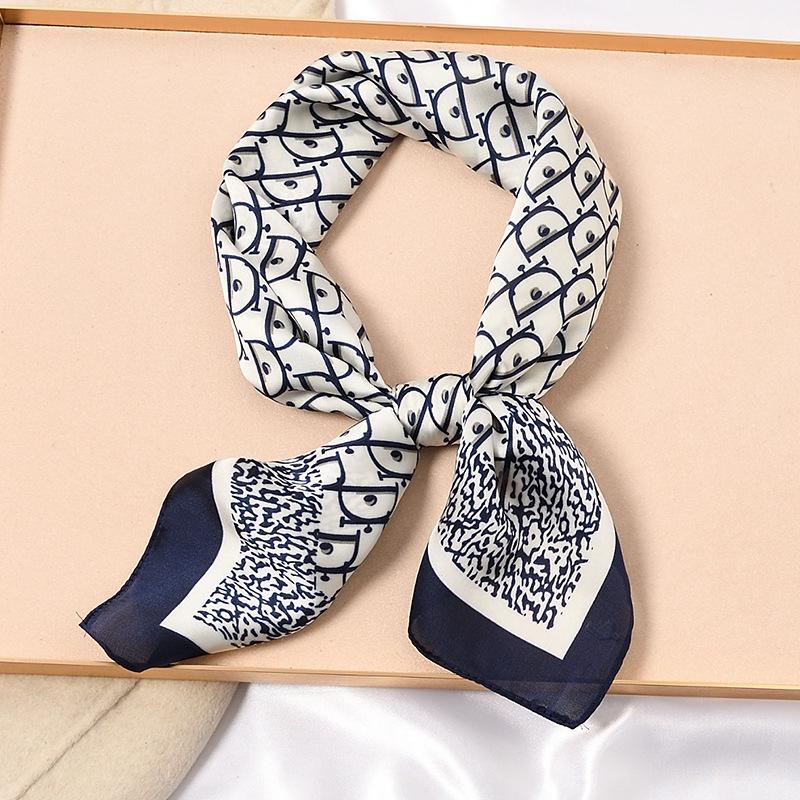 Vysoce kvalitní hedvábný šátek: 70cm Módní dámský čtvercový šátek, Celoroční, Lehký na jaro, podzim, léto, nebo jako stylový doplněk ke košili.