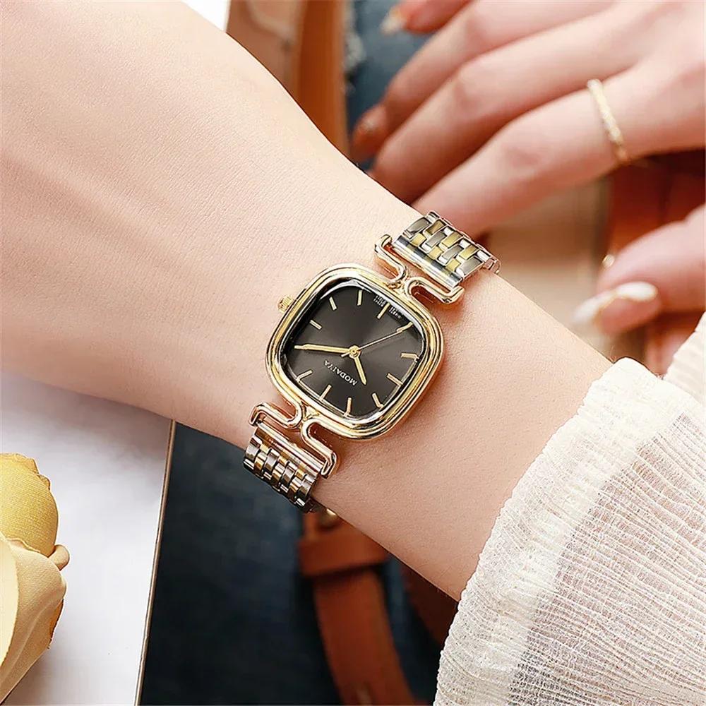 Retro Fashion Ladies Quartz Wristwatches New Square Stainless Steel Band Quartz Watch Woman Student Reloj Mujer Relogio Feminino