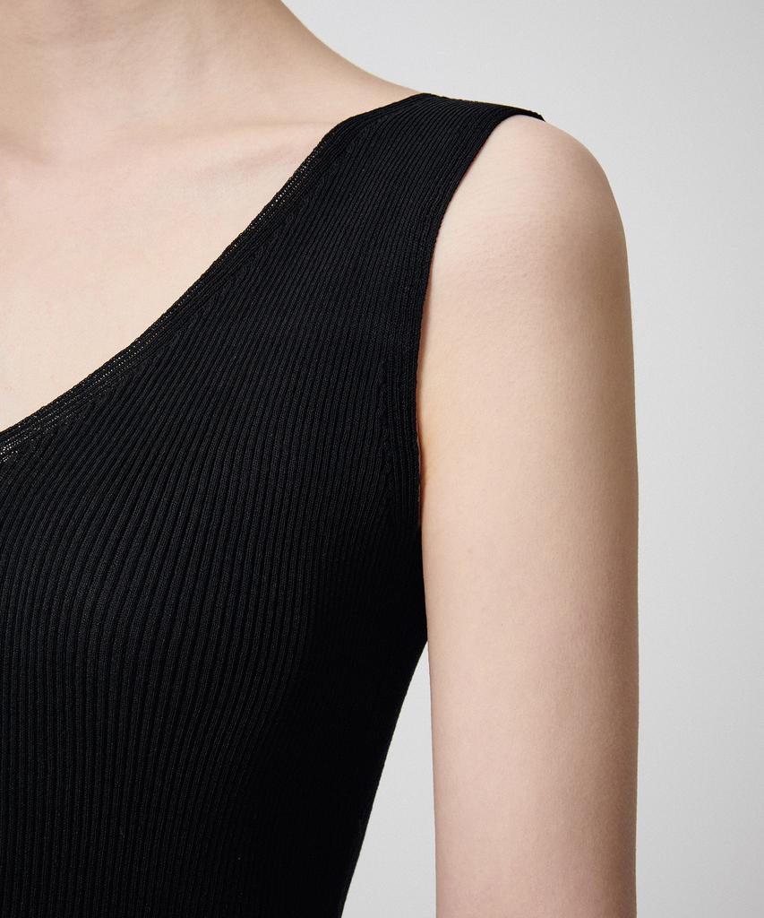 MUSINSA STANDARD WOMAN Women'S Ribbed V-Neck Knit Sleeveless Top [Black]