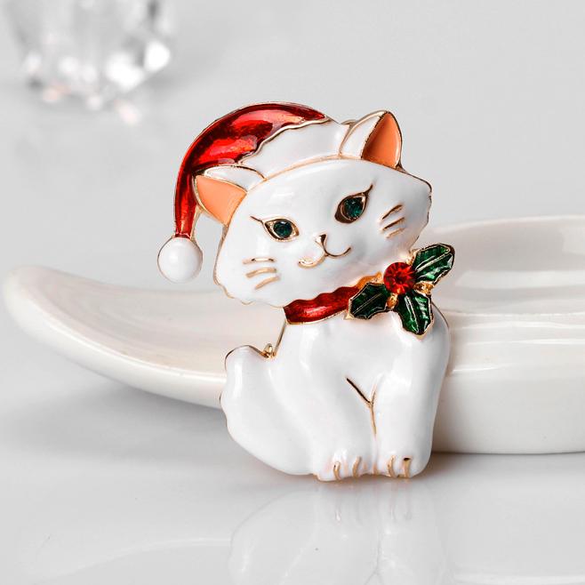 New Korean Retro Cute Christmas Cat Brooch with Personalized Animal Chest Flower