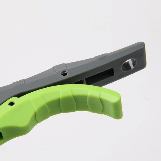 Anti-slip Fish Lip Gripper Lightweight Portable Mini Fish Mouth Grabber Handheld Fish Control