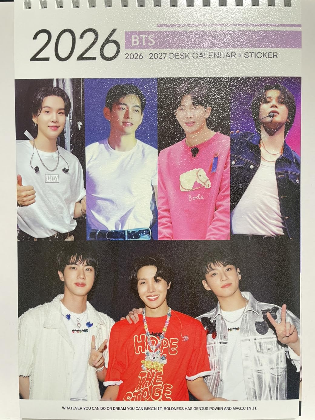 

Настольный календарь BTS 2026–2027 (Ежемесячный, на кольцах, BYJ)