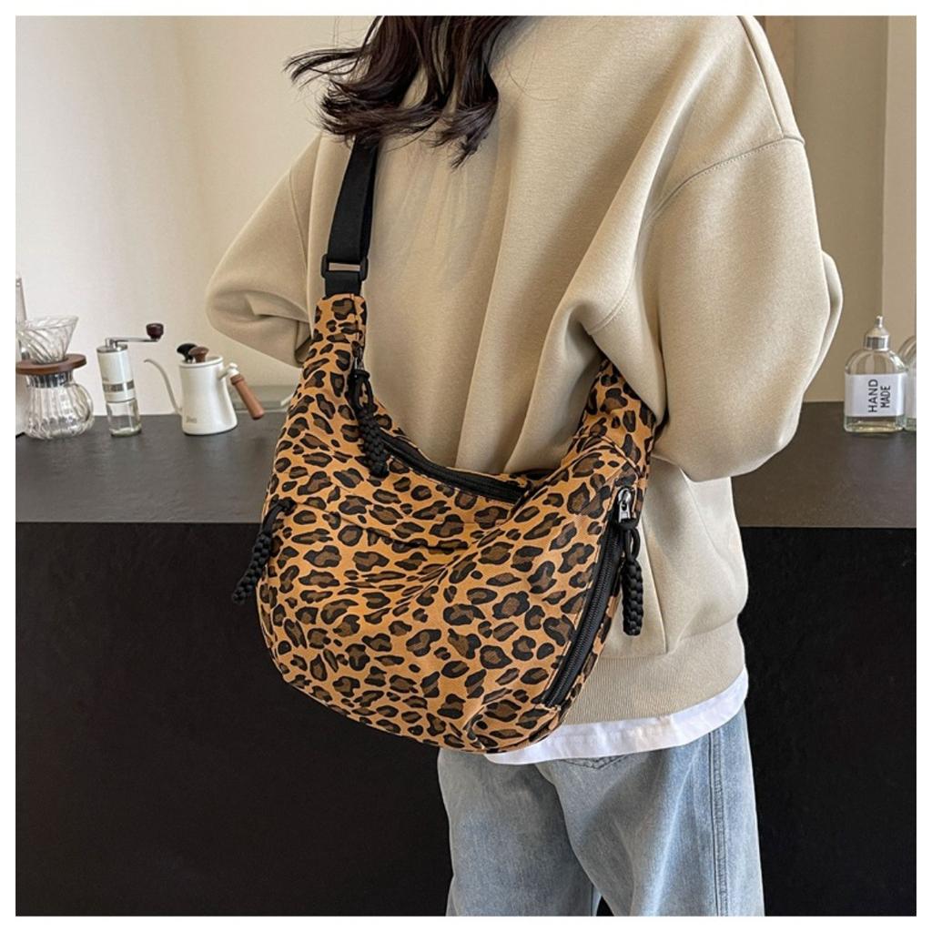 Leopardenmuster Leinwand Knödeltasche, Sportlicher Stil, Lässige und Vielseitige Beliebte Stofftasche, Tragbare und Modische Einzel-Schulter Crossbody-Tasche
