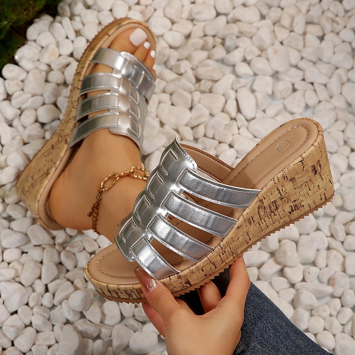 

Модная обувь больших размеров 35-43 для женщин, летние модные шлепанцы на танкетке, платформа, для улицы, пляжа, нескользящие, сандалии для женщин 43 серебряный