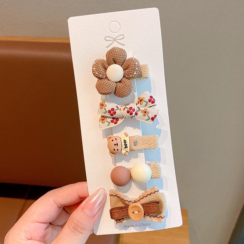 Retro Cute Baby Hair Clips – Gentle Fabric Flower Headwear for Girls