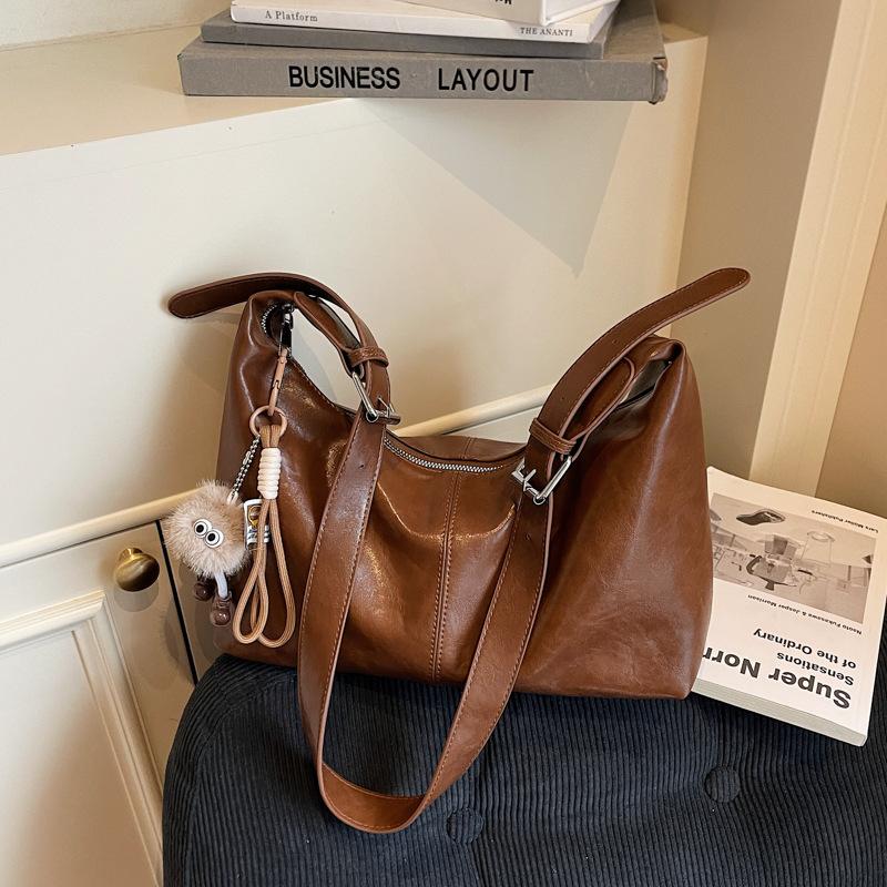 Retro Bag Women's Large Capacity 2025 New Autumn and Winter Versatile Casual Shoulder Messenger Bag Commuter Tote Bag