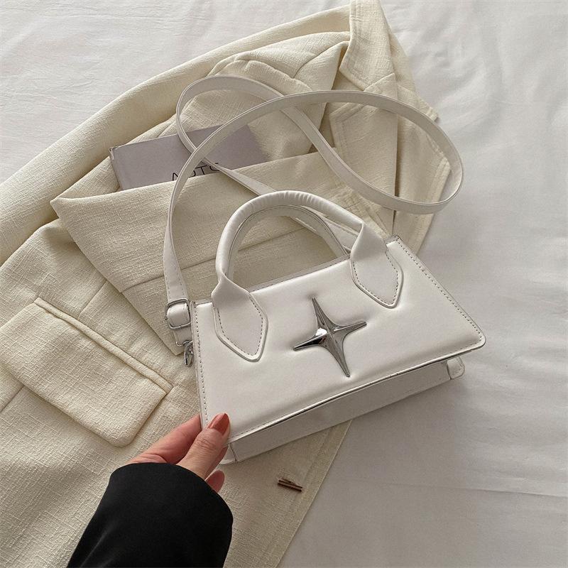 Internet Celebrity Fashion Texture Personalized Handbag 2025 Spring and Summer Versatile Shoulder Messenger Bag Foreign Style Small Square Bag Leisure