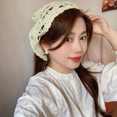 Fashion Knitted Headscarf Hat French Pastoral Style Triangle Headband Handmade Crochet Headband Towel Retro Flower Headscarf