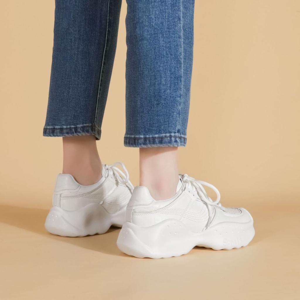 2025 autumn new fashion platform white shoes women's comfortable versatile sports shoes summer lightweight women's casual shoes