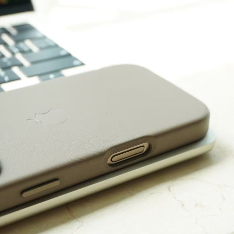 Genuine Leather iPhone 16 Pro Max Case