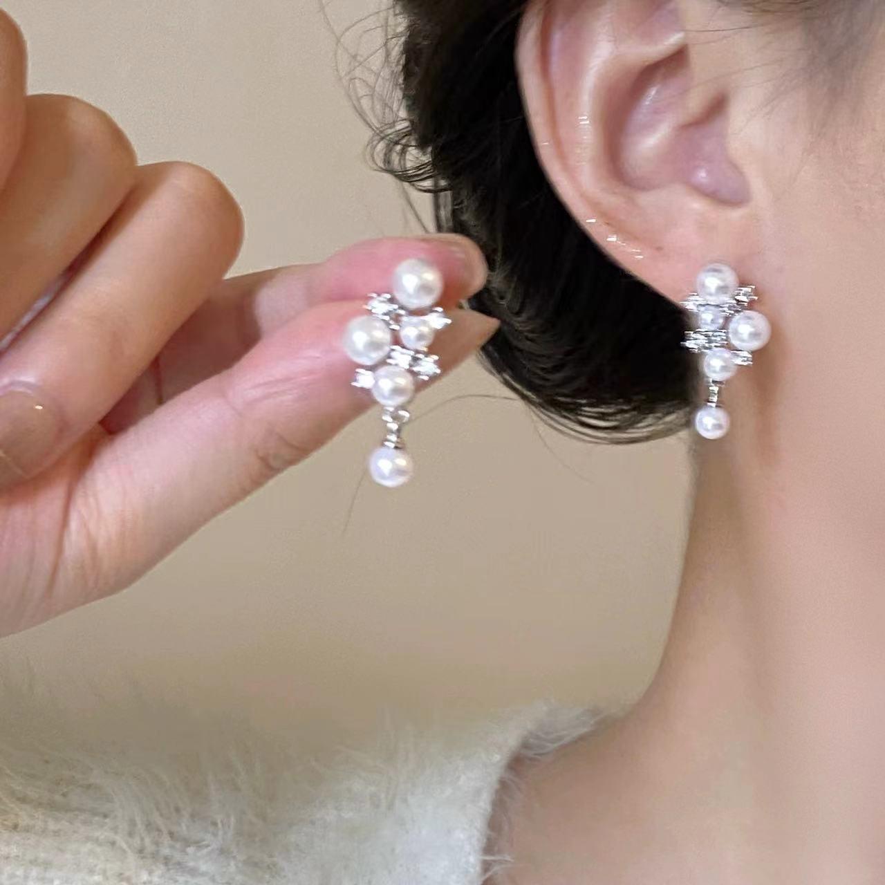 

Корейские серьги-кисточки из серебра 925 пробы с бантом и нишевым дизайном