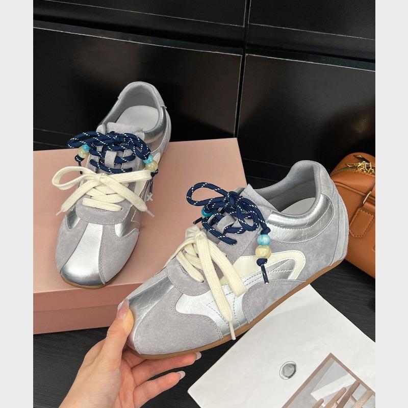 Retro inner height increase contrasting color splicing women's new versatile flat bottom leisure sports