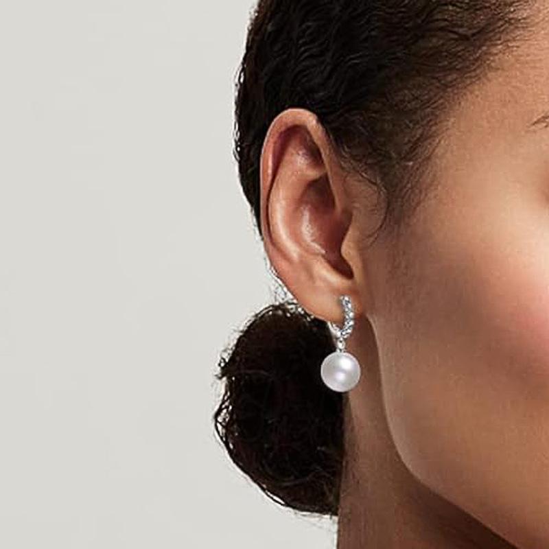 2026 New Light Luxury Pearl Ear Buckle Geometric Design Zircon European and American Style High End Elegant Zircon Accessories