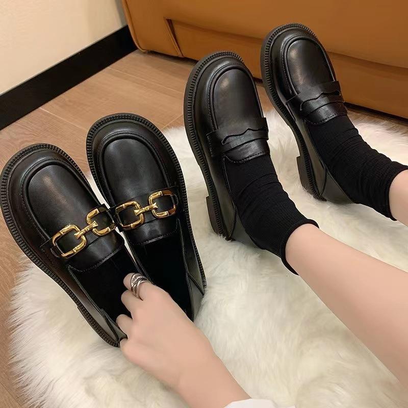 Single shoes women's autumn and winter new chain middle school student mother flat bottom lazy one pedal woman