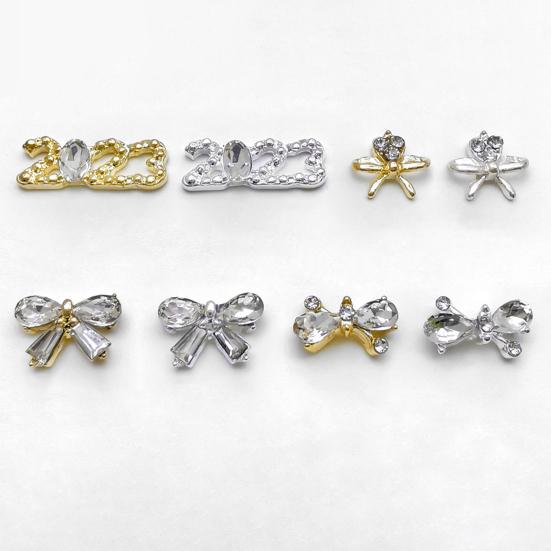 Schöner Nagelschmuck, dekorative Paste, einfach Nagelschönheit