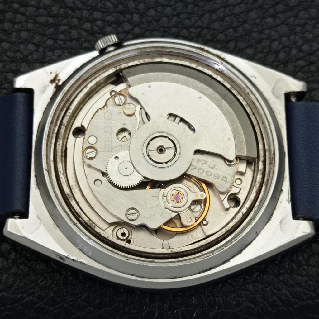 AUTOMATIC 7009A VINTAGE SEIKO JAPAN MENS SKY BLUE COLOR DIAL WATCH A701455-5 R206b-a701455