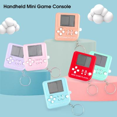 Retro Game Console Key Chain Design Cartoon Vintage LCD Screen Quick Response Entertainment Lightweight Mini Handheld Game Console for Kids