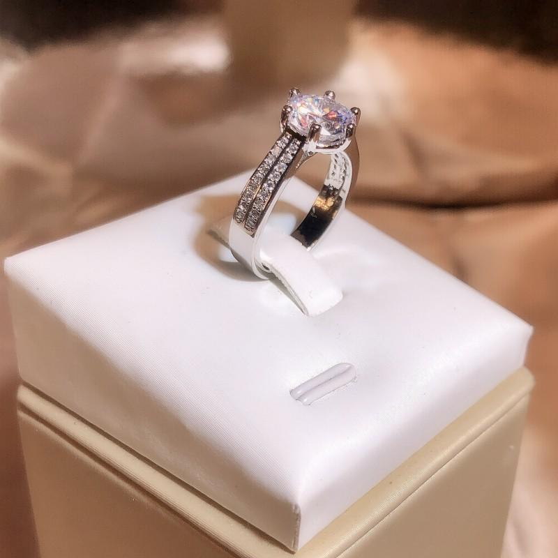 Diamond Ring Women's Wedding Ring High Rest Diamond Six Claw Inlaid Zircon Ring High Quality Accessories