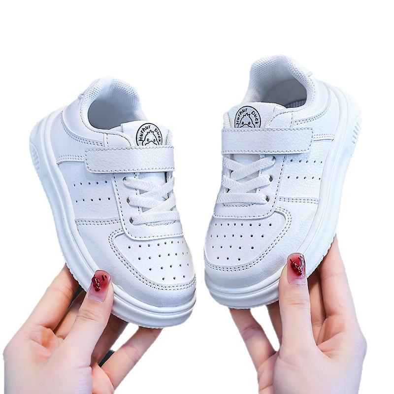 Children's Little White Shoes Soft Sole Kindergarten Boys and Girls White Sports Shoes Breathable Mesh Board Shoes Baby Little White Shoes
