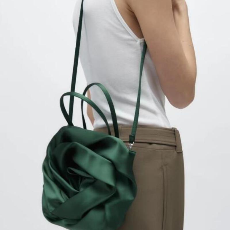 

Модные сумки через плечо Сумки в форме цветка с шелковой текстурой Маленькие квадратные сумки с цветными блоками Универсальные сумки через плечо для отдыха