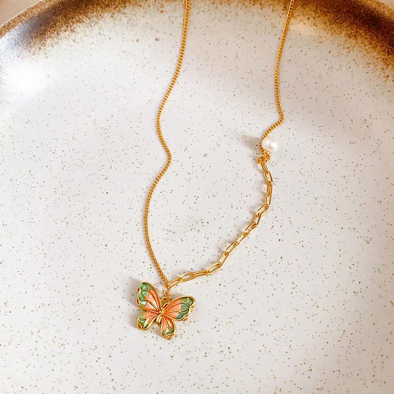 New Chinese Style Butterfly Pearl Necklace With Gold Electroplating For Elegant Women