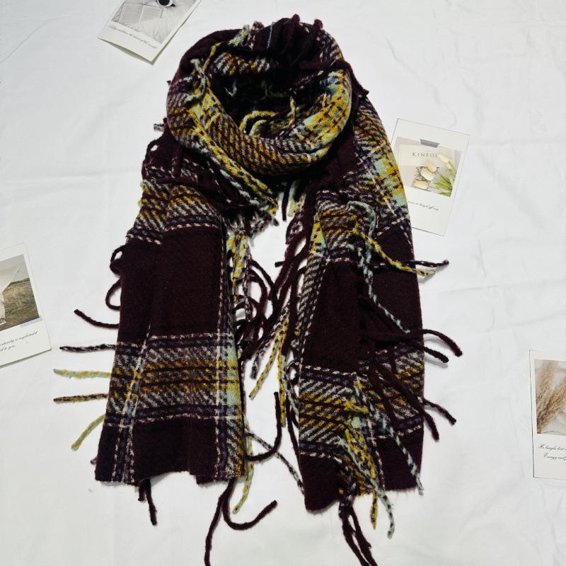 

New Double sided Tassel Plaid Scarf for Women in Winter High End Imitation Cashmere Scarf Christmas Atmosphere Versatile and Shawlable