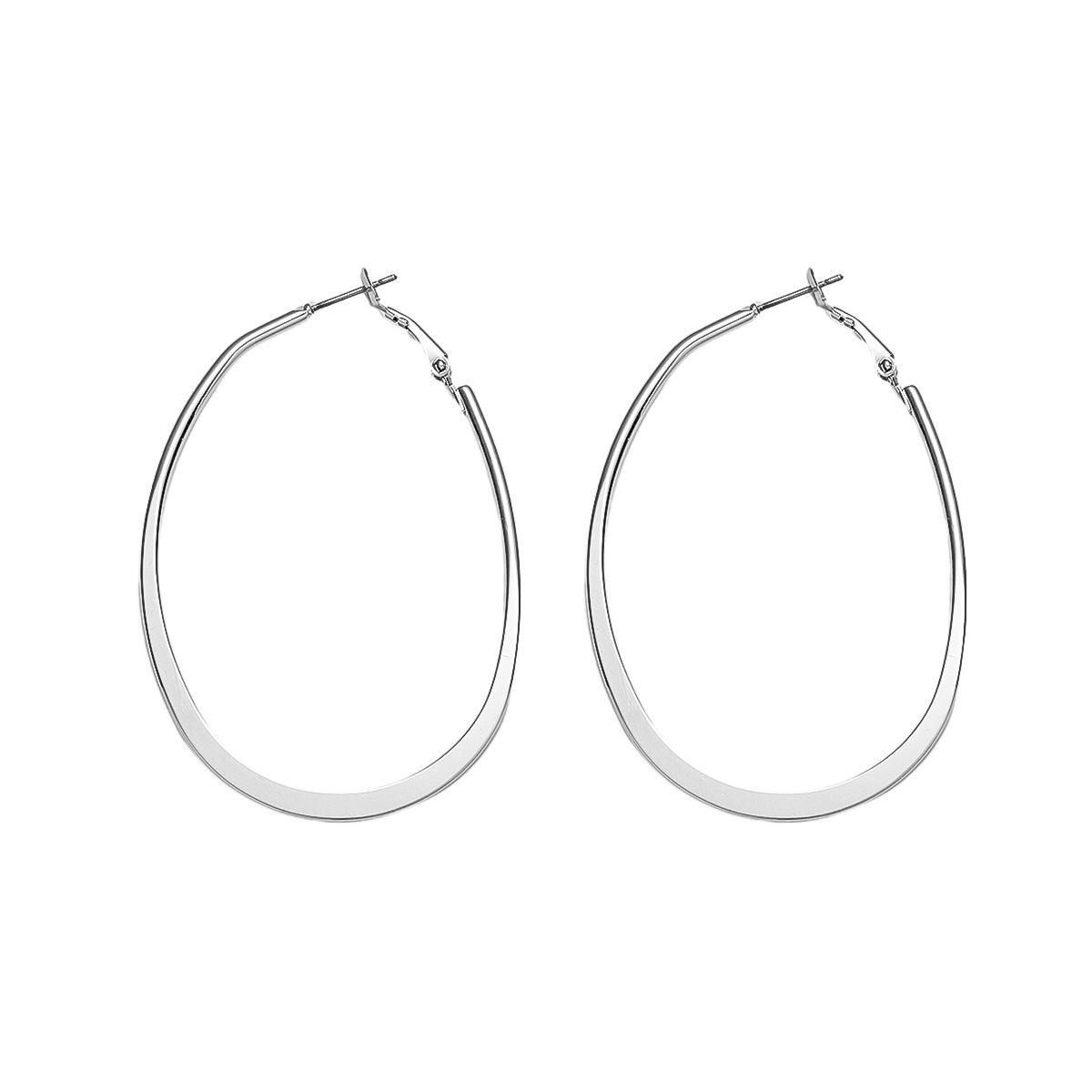 

Серьги Kenjie Original Design Exaggerated Large Circle Earrings - популярные серьги-кольца с европейским и американским влиянием моды WQE06614